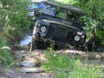 minutes from Stockholm offers offroad driving with Land Rover 109 Series